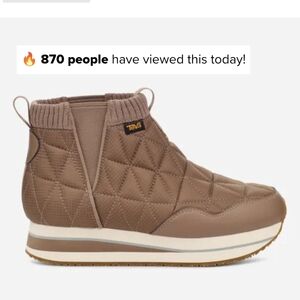 Teva Sz 10 ReEmber Mid Platform tan booties
